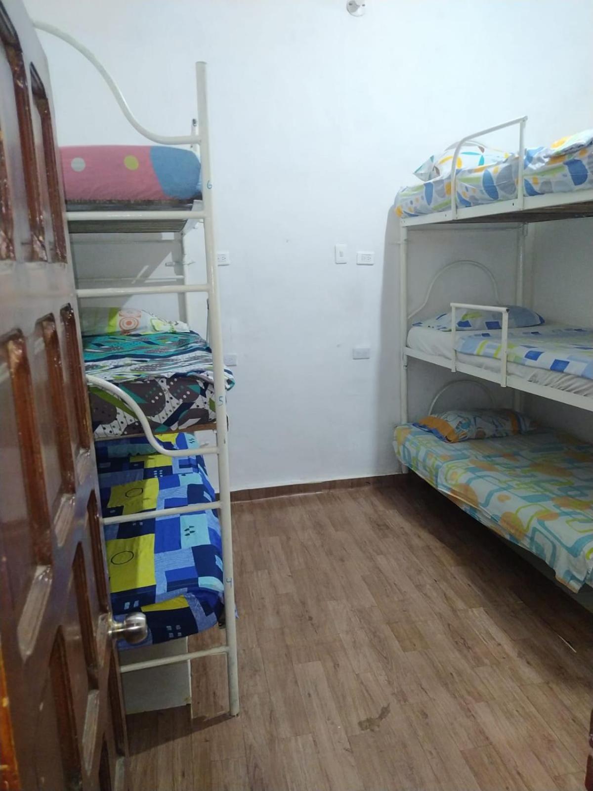 Hostal #10-33 Cartagena Buitenkant foto